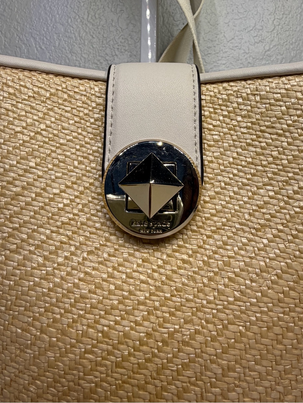 KATE SPADE STRAW BUCKET CROSSBODY BAG - Picture 10 of 13